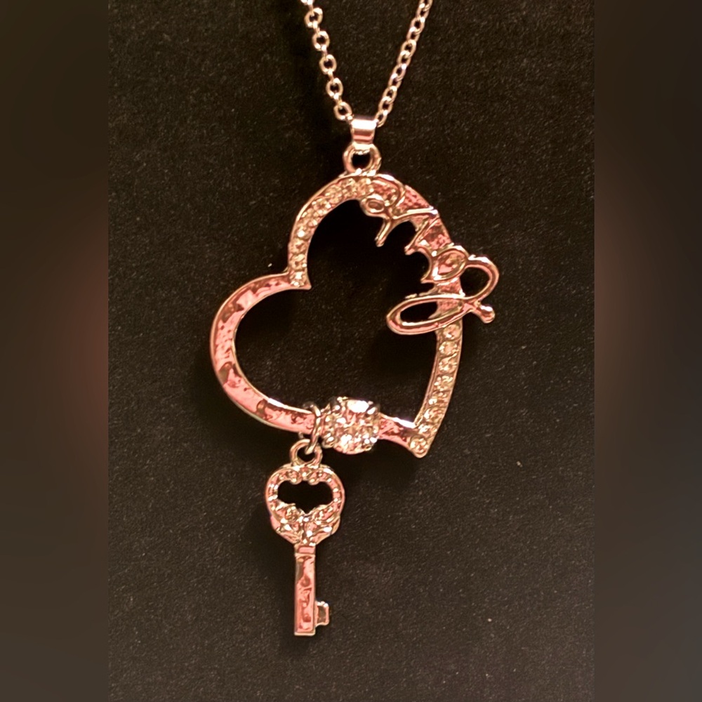 Swarovski Elements Heart and Key Necklace - Picture 3 of 3